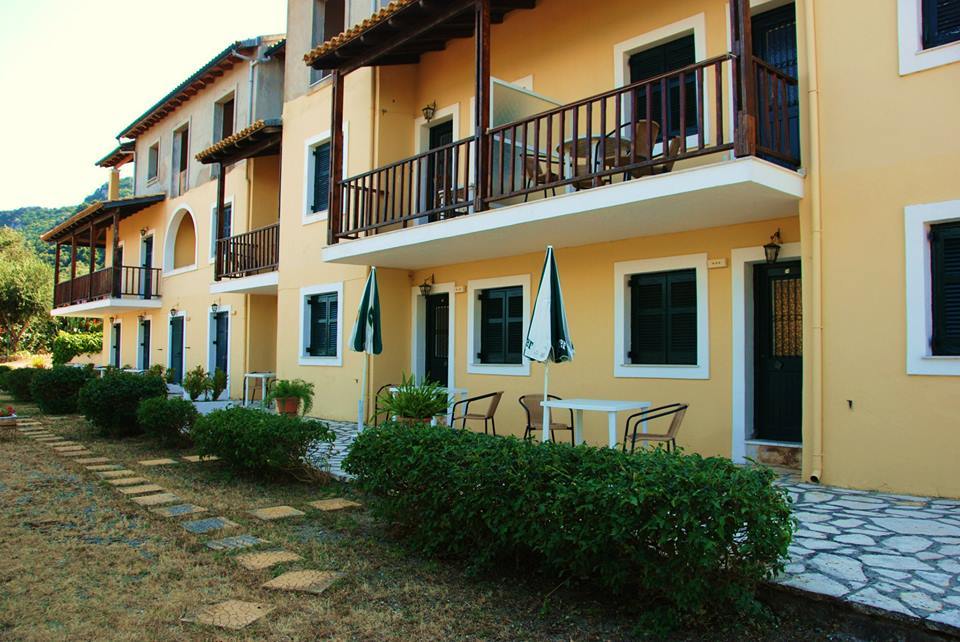 Corfu Hotel Apartments Benitses  Exterior photo